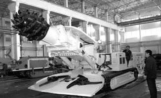 北方重工新型掘進(jìn)機(jī)研發(fā)成功，引領(lǐng)工程機(jī)械智能施工新紀(jì)元